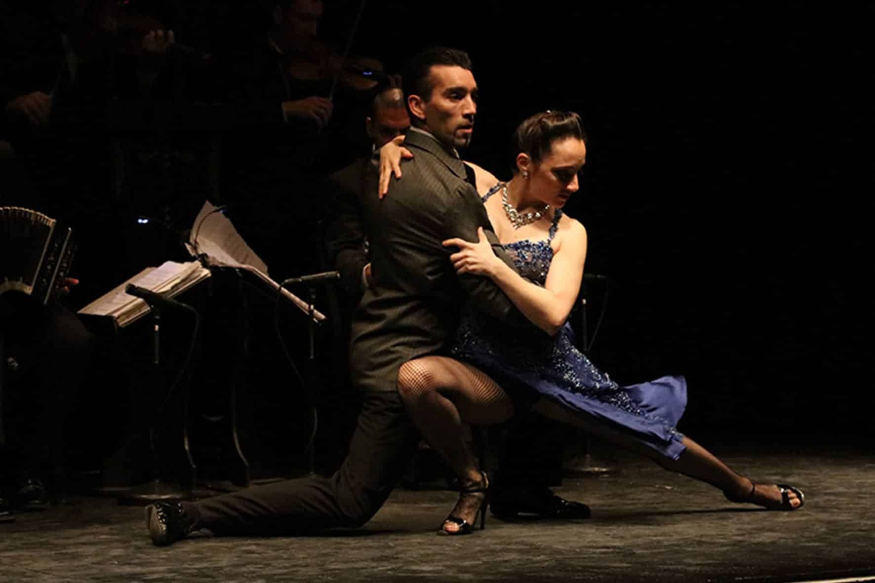 Tango dancers La Ventana Buenos Aires