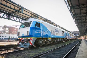 Trains in Argentina travel large distance